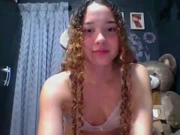 Issa30213 Chaturbate stream image from May 22, 2025