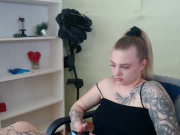 Juliacrazy_ Chaturbate stream image from May 22, 2025