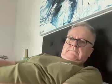 Ozhairybearxxxx Chaturbate stream image from May 22, 2025