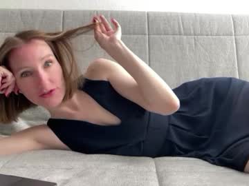 Monikabos Chaturbate stream image from May 22, 2025