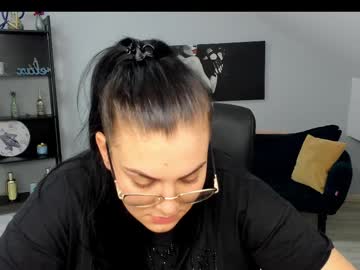 Liliyakrastev Chaturbate stream image from May 22, 2025