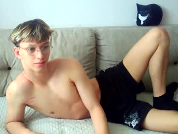 Ostin_Meoww Chaturbate stream image from May 22, 2025