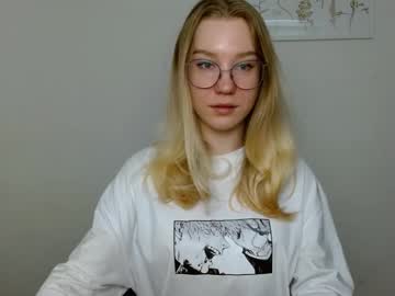 Abbymoore__ Chaturbate stream image from May 22, 2025