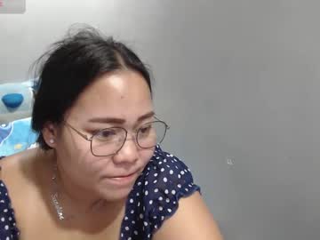Bubblebuttpinay Chaturbate stream image from May 22, 2025