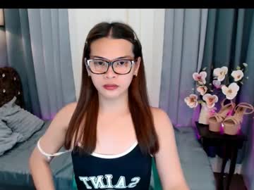 Kiravallinger Chaturbate stream image from May 22, 2025
