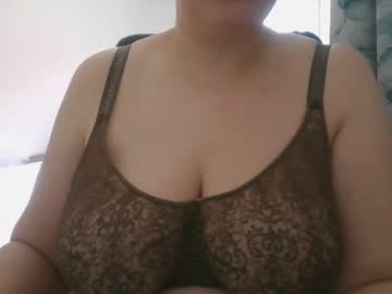 Lotricka Chaturbate stream image from May 22, 2025