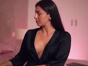 Velvettangel Chaturbate stream image from May 22, 2025