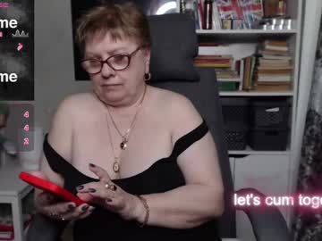Sexylynette4u Chaturbate stream image from May 22, 2025