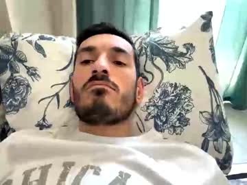 Starzxx34 Chaturbate stream image from May 22, 2025