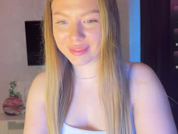 Zlata_Lune Chaturbate stream image from May 22, 2025