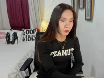 Mikaellasander Chaturbate stream image from May 22, 2025
