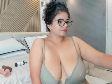 Victoria__Collins Chaturbate stream image from May 22, 2025