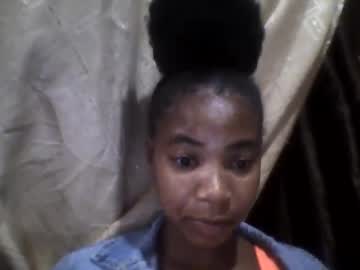 Sanyah0123 Chaturbate stream image from May 22, 2025