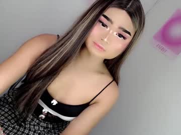 Xchinita_Kyanggx Chaturbate stream image from May 22, 2025