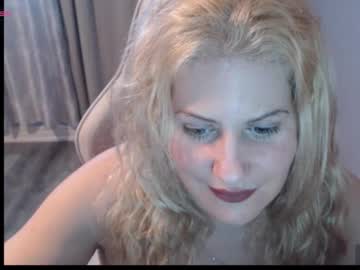 Bellastar84 Chaturbate stream image from May 22, 2025