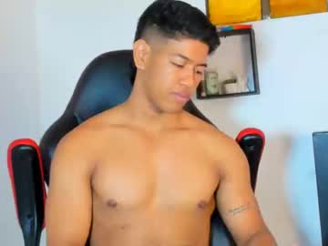Bradhadman Chaturbate stream image from May 22, 2025