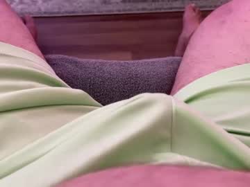 Hard1foru62 Chaturbate stream image from May 22, 2025