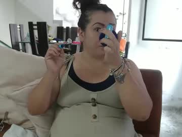 Leishasoft1 Chaturbate stream image from May 22, 2025