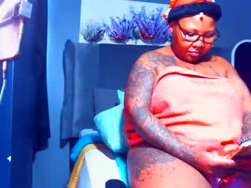 Pearlblu38 Chaturbate stream image from May 22, 2025