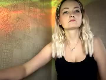 Emma_Leam Chaturbate stream image from May 22, 2025