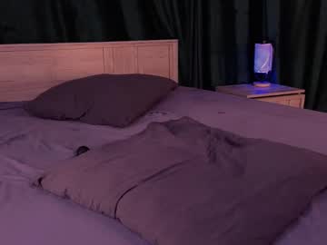 Girls_Love_Moneys_ Chaturbate stream image from May 22, 2025