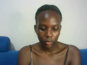 Hot_Berry2003 Chaturbate stream image from May 22, 2025