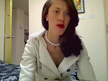 Knnistra Chaturbate stream image from May 22, 2025