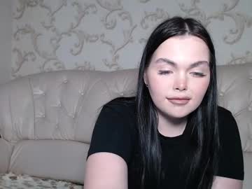 Stefaniwebb Chaturbate stream image from May 22, 2025