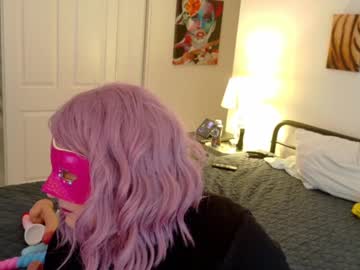 Kristen_Kramz Chaturbate stream image from May 22, 2025