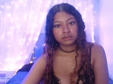 Lelila_98 Chaturbate stream image from May 22, 2025
