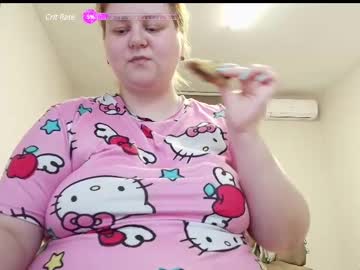 Leyaloveee Chaturbate stream image from May 22, 2025