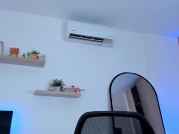 Rose__Saenz Chaturbate stream image from May 22, 2025