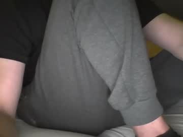 Brokeboy421 Chaturbate stream image from May 22, 2025