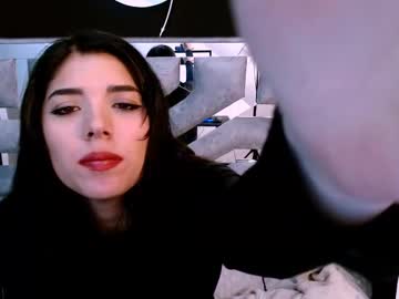Your_Girl_Of_Dreams Chaturbate stream image from May 22, 2025