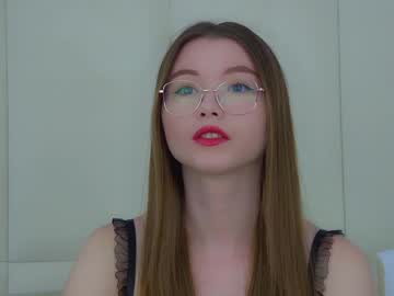 Keiraace Chaturbate stream image from May 22, 2025