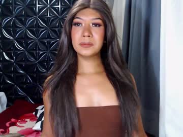 Alyjamoon Chaturbate stream image from May 22, 2025