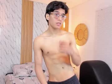 Billie_Jr Chaturbate stream image from May 22, 2025