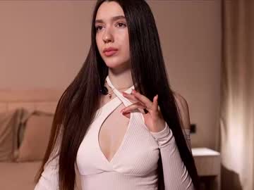Justbarbie_New_ Chaturbate stream image from May 22, 2025
