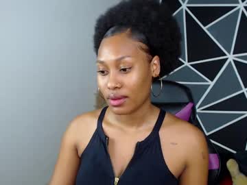 Latina_Hornyparadise Chaturbate stream image from May 22, 2025