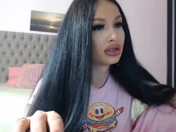 Lisa104739 Chaturbate stream image from May 22, 2025