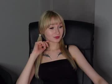 Olivia_North Chaturbate stream image from May 22, 2025