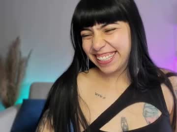 Saraadesire Chaturbate stream image from May 22, 2025