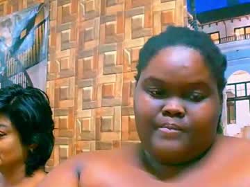 Ebonyhotbuns4u2luv Chaturbate stream image from May 22, 2025