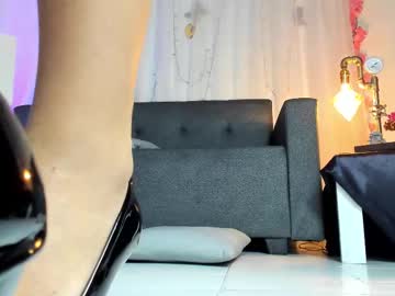 Alaia_Love77 Chaturbate stream image from May 23, 2025