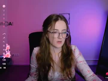 Luna_Berryy Chaturbate stream image from May 23, 2025