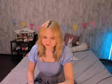 Mariamilkis Chaturbate stream image from May 23, 2025