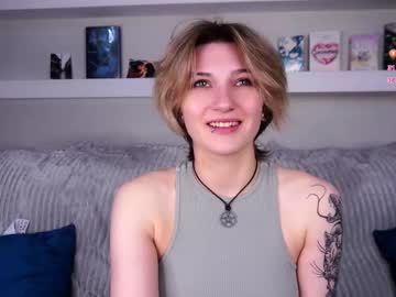 Moiredavy Chaturbate stream image from May 23, 2025