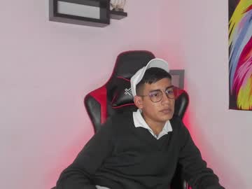 Noah_Fox19 Chaturbate stream image from May 23, 2025