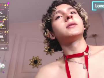 Apolostarr Chaturbate stream image from May 23, 2025