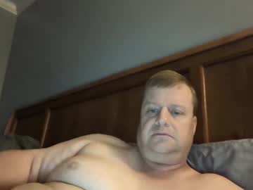 Cmachen Chaturbate stream image from May 23, 2025